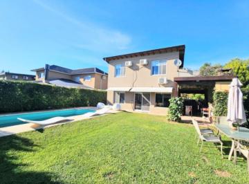 Casa · 150m² · 5 Ambientes · 5 Cocheras · Casa en Venta en El Hornero, Pilar, G. B. a. Zona Norte