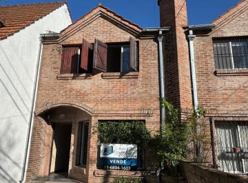 Casa de 4 ambientes, San Isidro · Casa Tipo Duplex en Beccar Impecable!