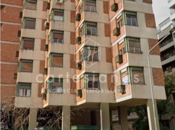 Departamento · 89m² · 4 Ambientes · Nueva Cordoba 2 Dorm Sobre Hipolito Yrigoyen | Refaccionado a Nuevo