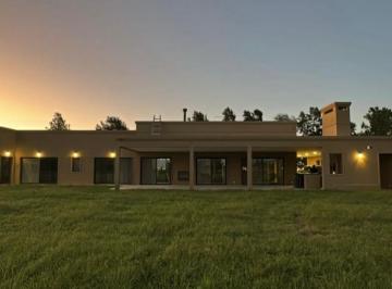 Casa de 4 ambientes, Exaltación de la Cruz · Venta de Casa Campo en Country Haras del Malacate - Exaltacion de La Cruz.