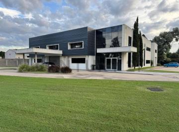 Local comercial · 1950m² · Hermoso Local Comercial en Venta Ubicado en Ruta 9 Escobar