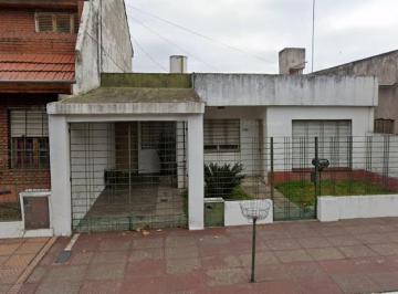 Casa de 6 ambientes, Morón · Casa Mas Departamento en Morón Norte - Oportunidad Retasado