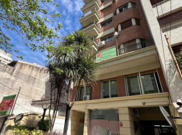 Departamento · 60m² · 3 Ambientes · 1 Cochera · Venta Dpto Semipiso Al Fte. de 3 Amb, C/ Cochera y Baulera
