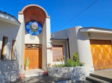 Casa de 10 ambientes, Villa Carlos Paz · Venta Casa 4 Dorm. + Departamento 1 Dorm. B° La Cuesta, Villa Carlos Paz