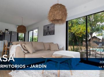 Casa · 92m² · 3 Ambientes · 1 Cochera · Casa en Venta, 2 Dormi con Cochera y Pileta, Funes