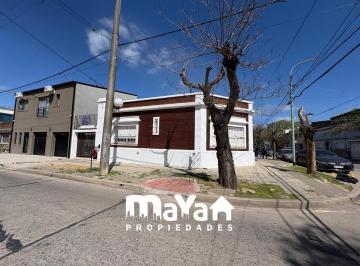 Casa · 57m² · 3 Ambientes · 1 Cochera · Casa Tipo PH en Venta Zárate