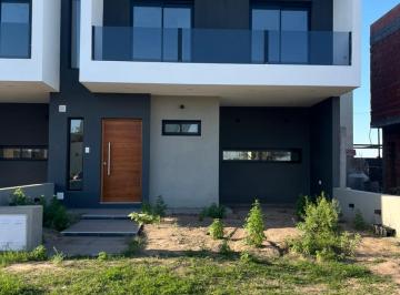 Casa de 3 ambientes, Córdoba · Vendo Hermoso Duplex Tres Dor a Estrenar en Rincones de Manantiales