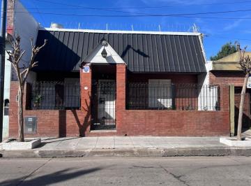 Casa en Venta de 5 ambientes · Casa Completa con Depto Al Fondo a Terminar