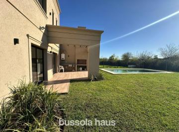 Casa · 167m² · 5 Ambientes · 2 Cocheras · Casa a La Venta Araucarias Puertos Escobar