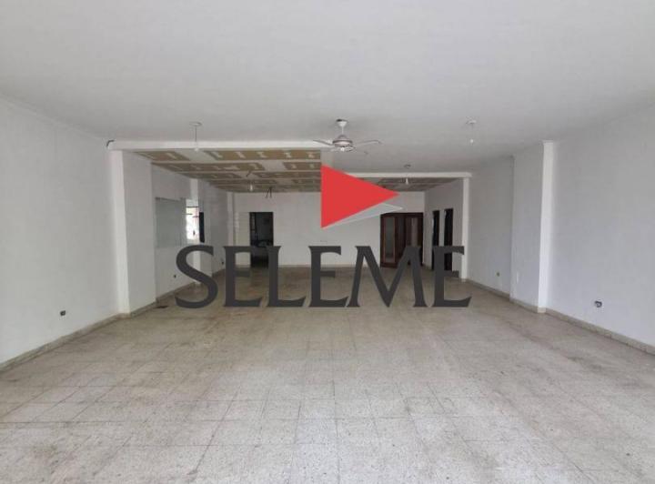 Local comercial · 200m²