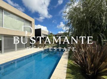 Casa · 238m² · 4 Ambientes · 2 Cocheras · Casa 4 Amb con Vista Al Golf – El Sosiego Country Club – Canning