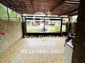 Casa · 65m² · 3 Ambientes · 2 Cocheras · Casa en Funes
