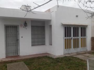Casa de 6 ambientes, Córdoba · Casa de 3 Dorm. con Cochera en Barrio Las Palmas Lista Para Habitar
