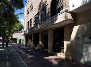 Edificio · 1126m² · Edificio Para Uso Comercial y Oficinas en Venta en Calle Belgrano, a m de Juan B. Justo