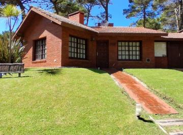 Casa · 3 Dormitorios · 1 Cochera · Casa en El Norte de Pinamar Febrero - Temporada 2026!