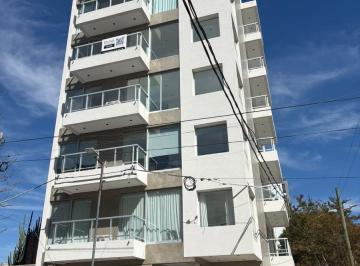Departamento · 46m² · 2 Ambientes · 1 Cochera · Departamento Al Frente