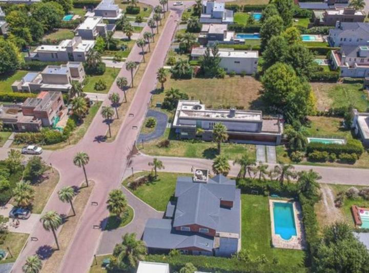 Terreno · 847m²