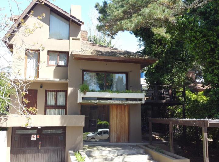 PH · 250m² · 6 Ambientes · 2 Cocheras