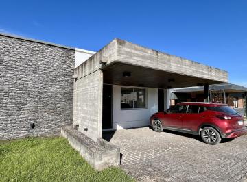 Casa · 160m² · 4 Ambientes · Casa Country Labradores, Los Nogales