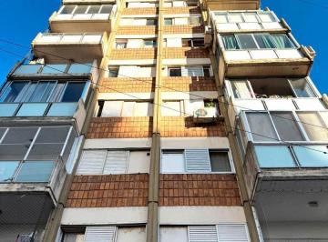 Departamento · 82m² · 4 Ambientes · 1 Cochera · Venta Departamento 3 Dorm. con Cochera Centro Rosario