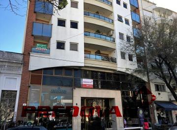 Oficina comercial de 3 ambientes, La Plata · Oficina en Alquiler en 44 Entre 8 y 9