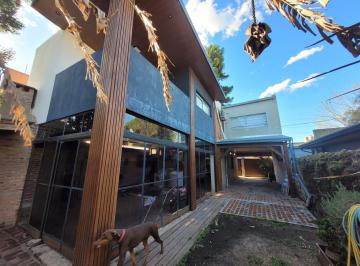 Casa · 200m² · 6 Ambientes · 2 Cocheras · Casa en Venta Villa Elisa Acceso Autopista 3 Dorm. Pileta Quincho