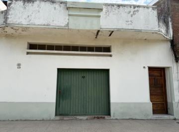 Casa de 3 ambientes, Pompeya · Casa con Galpon