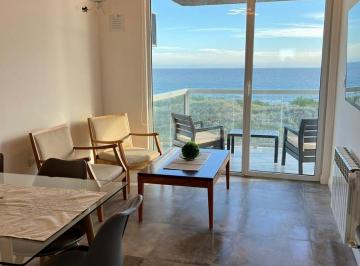 Departamento · 54m² · 3 Ambientes · 1 Cochera · Departamento en Monte Hermoso, Frente Al Mar.