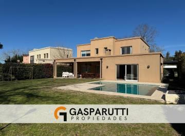 Casa · 211m² · 5 Ambientes · 6 Cocheras · Casa en Venta en San Matías