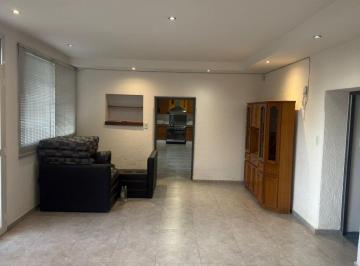 Casa de 4 ambientes, Maipú · ¡Vende Casa + Quincho + Piscina! Calle Urquiza, Coquimbito, Maipú.