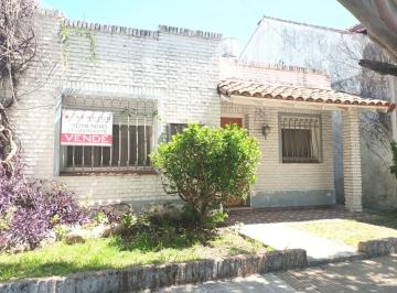 SER-SER-4932_2 · Venta de Casa 4 Ambientes Quilmes