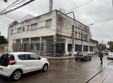 Edificio · 526m² · Edificio Comercial en Pilar