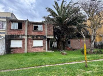 Terreno · 604m² · Lotes Multifamiliares en Mar de Ostende a 1 Cuadra del Mar