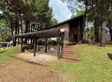 Casa · 154m² · 4 Ambientes · 1 Cochera · Casa en Venta Costa Esmeralda Deportiva 2