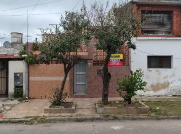 Casa · 46m² · 4 Ambientes · P. H Al Frente Cuatro Ambientes
