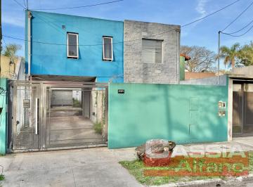 Departamento · 65m² · 3 Ambientes · 1 Cochera · Departamento Tipo Duplex 3 Ambientes Al Frente con Jardin y Cochera