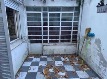 PH · 95m² · 3 Ambientes · 1 Cochera · Venta/aguada/ph/planta Baja/2Dorm./al Frente/cochera/cerca Avs
