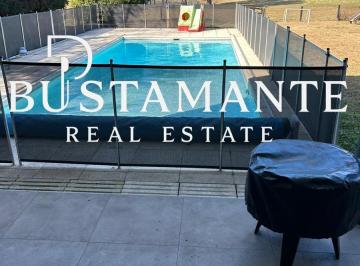Casa · 350m² · 6 Ambientes · 4 Cocheras · Imponente Casa con Vista Al Golf – El Venado Country Club – Canning