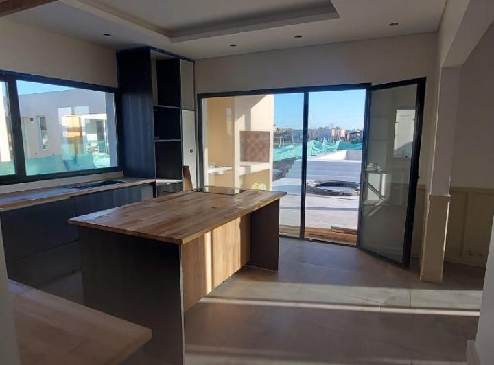 Casa · 125m² · 3 Ambientes · 2 Cocheras