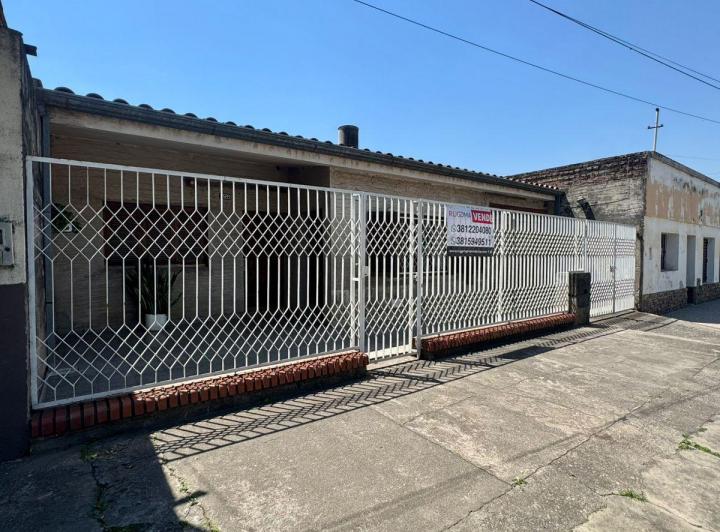 Casa · 290m² · 4 Ambientes · 1 Cochera
