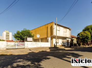 Departamento de 2 ambientes, Mar de Ajó · 10 Dptos: Quinteros Nº 430 E/ Montevideo y Blanco Encalada - Mar de Ajó - C855