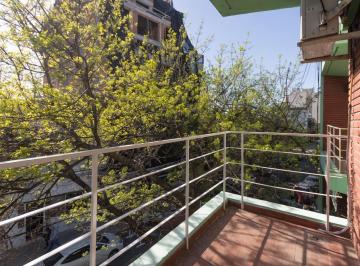 Departamento · 73m² · 3 Ambientes · Departamento Duplex 3 Ambientes a La Venta en Floresta a Reciclar