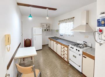 Departamento · 61m² · 5 Ambientes · Departamento en Venta, Centro de Rosario