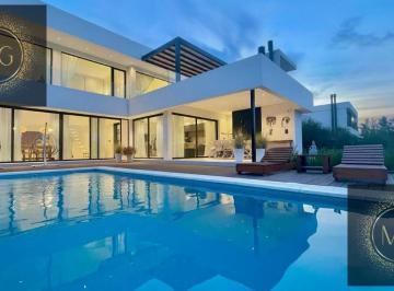 Casa · Casa - El Yacht