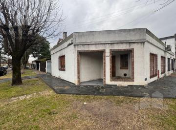 PH · 110m² · 4 Ambientes · 2 Cocheras · Venta Casa PH Cuatro Ambientes Ituzaingo Norte
