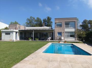 Casa de 4 ambientes, Esteban Echeverría · Casa - Venta - El Venado