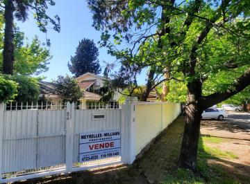 Frente · Oportunidad: Casa 5 Dorm C/ Jardín y Pileta Sobre Dos Lotes. Posible Subdividir.