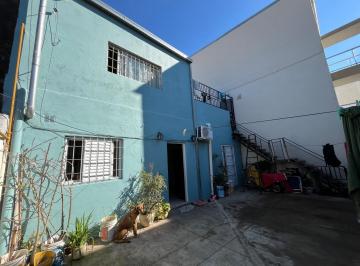 Casa · 80m² · 8 Ambientes · Casa en Venta - Barrio Maria Selva