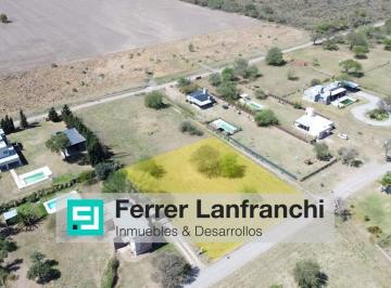 Terreno · 2000m² · Lote en Venta Estación del Carmen