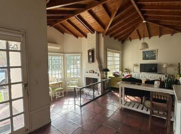Casa · 150m² · 5 Ambientes · 2 Cocheras · Casa en Campo Chico Cc